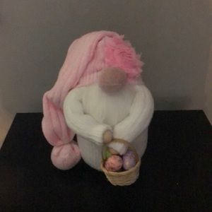 Gnome Large Easter design